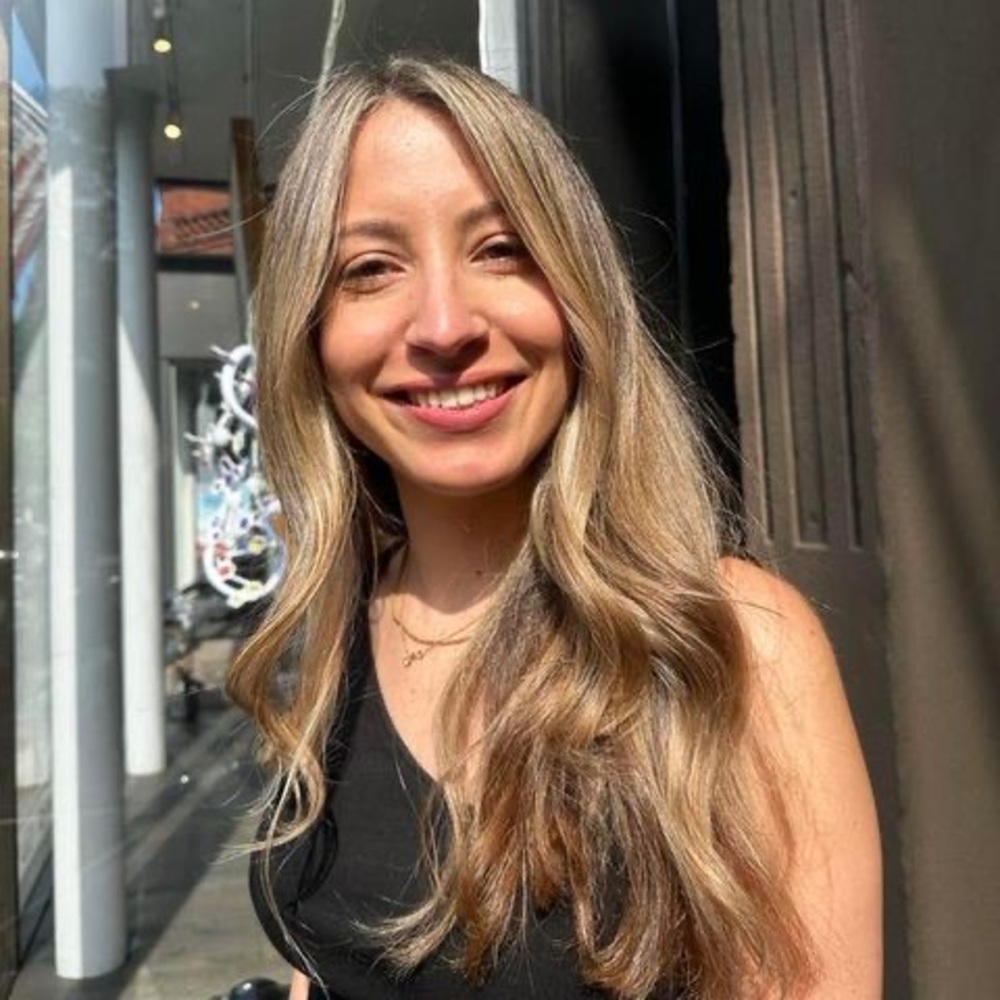 Meet your Posher, Isadora